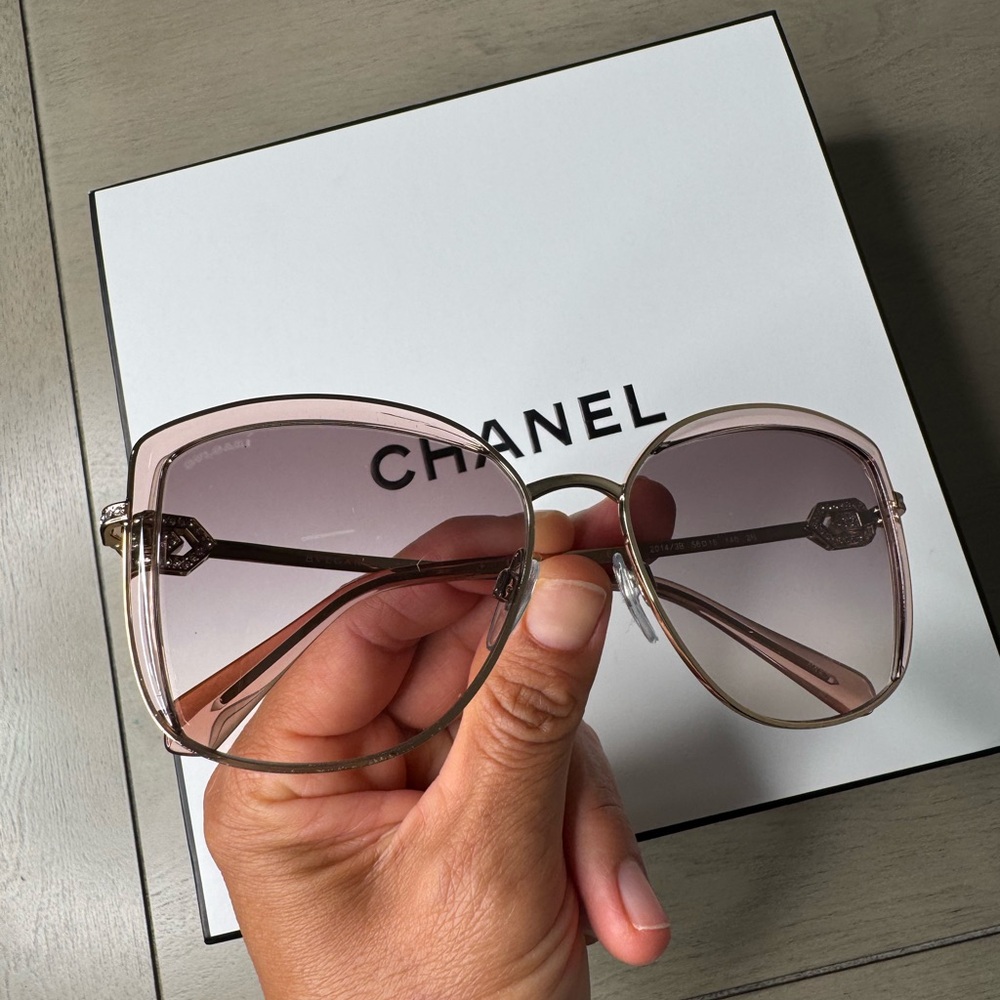 Bvlgary BV6128B Sunglasses by Bvlgary Shape: Square / Oversized, Material: Met - Picture 15 of 15